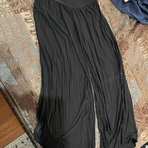 Beach pants size XL never worn